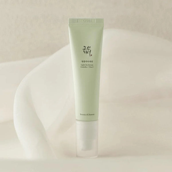 Light On Serum : Centella + Vita C